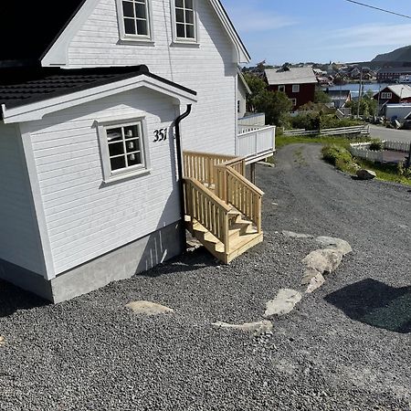 Koselig Nyrestaurert Hus Med Flott Utsikt! Villa Reine Exterior photo
